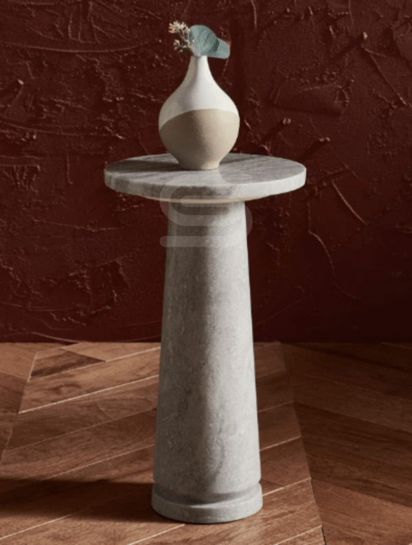 Cono Classic Drink Table